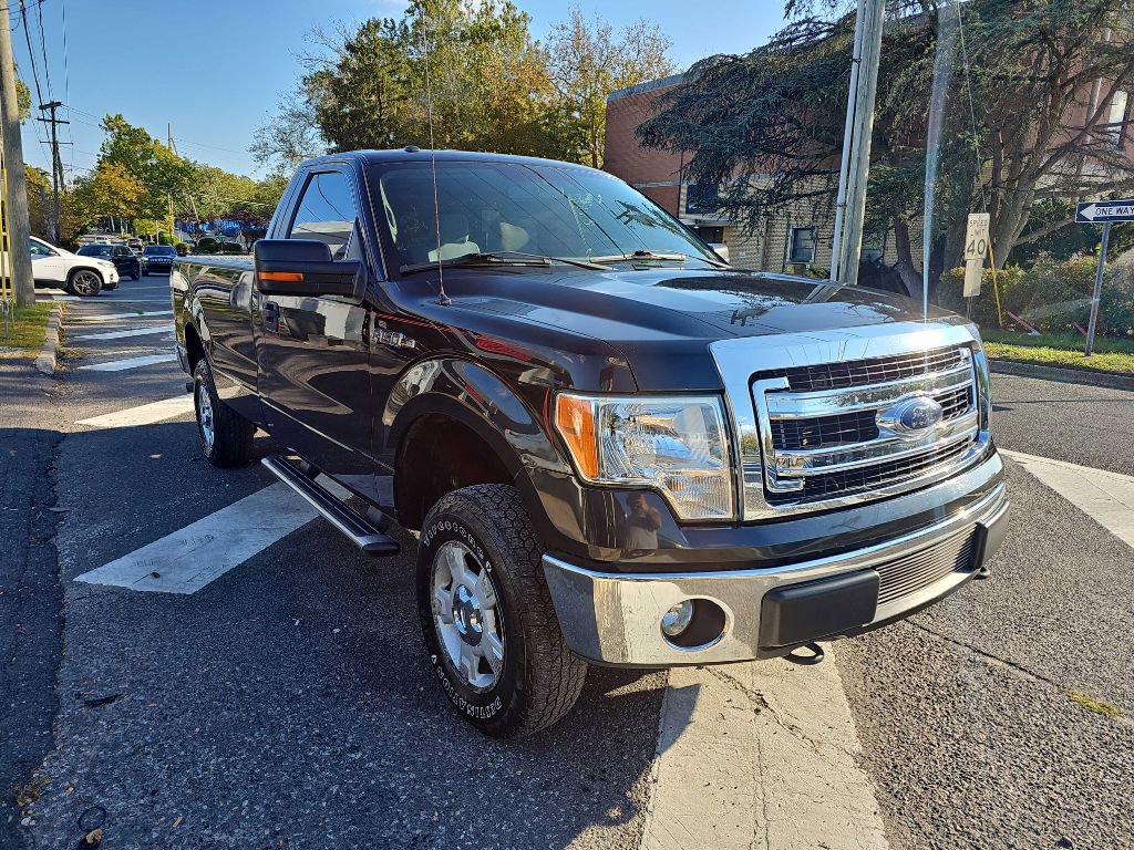 Used 2013 Ford F150 XLT w/ Mid Equipment Group image 3