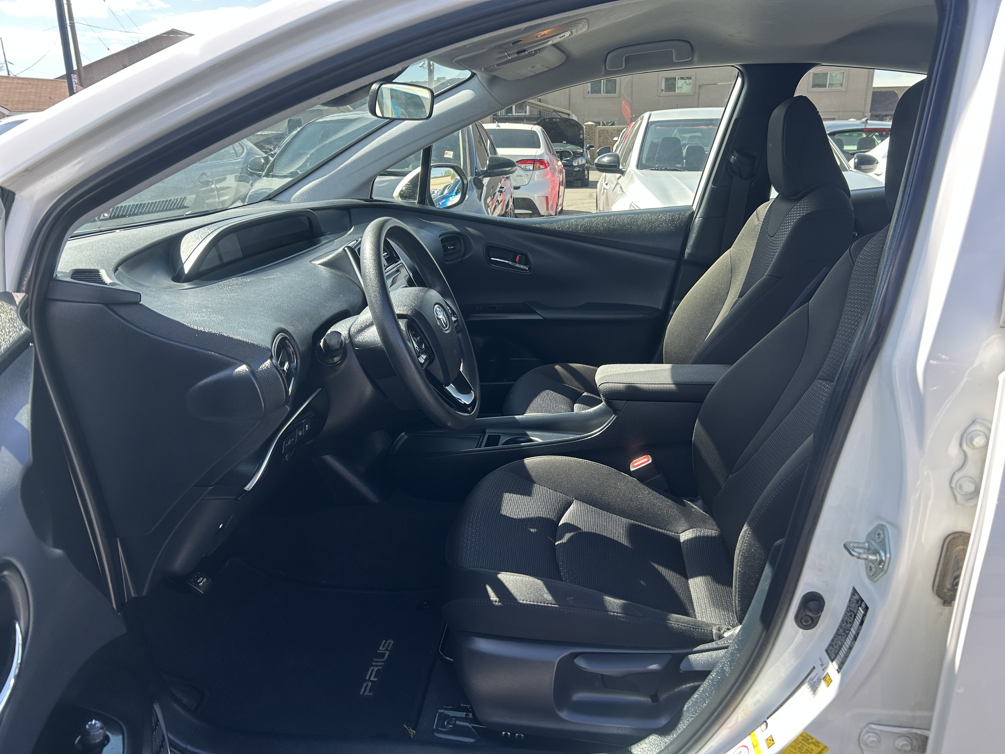 Used 2019 Toyota Prius LE image 11