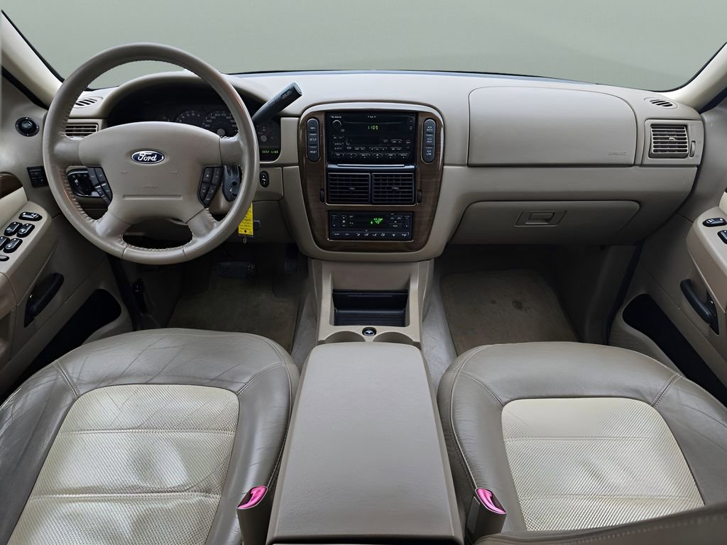 Used 2004 Ford Explorer Eddie Bauer image 17