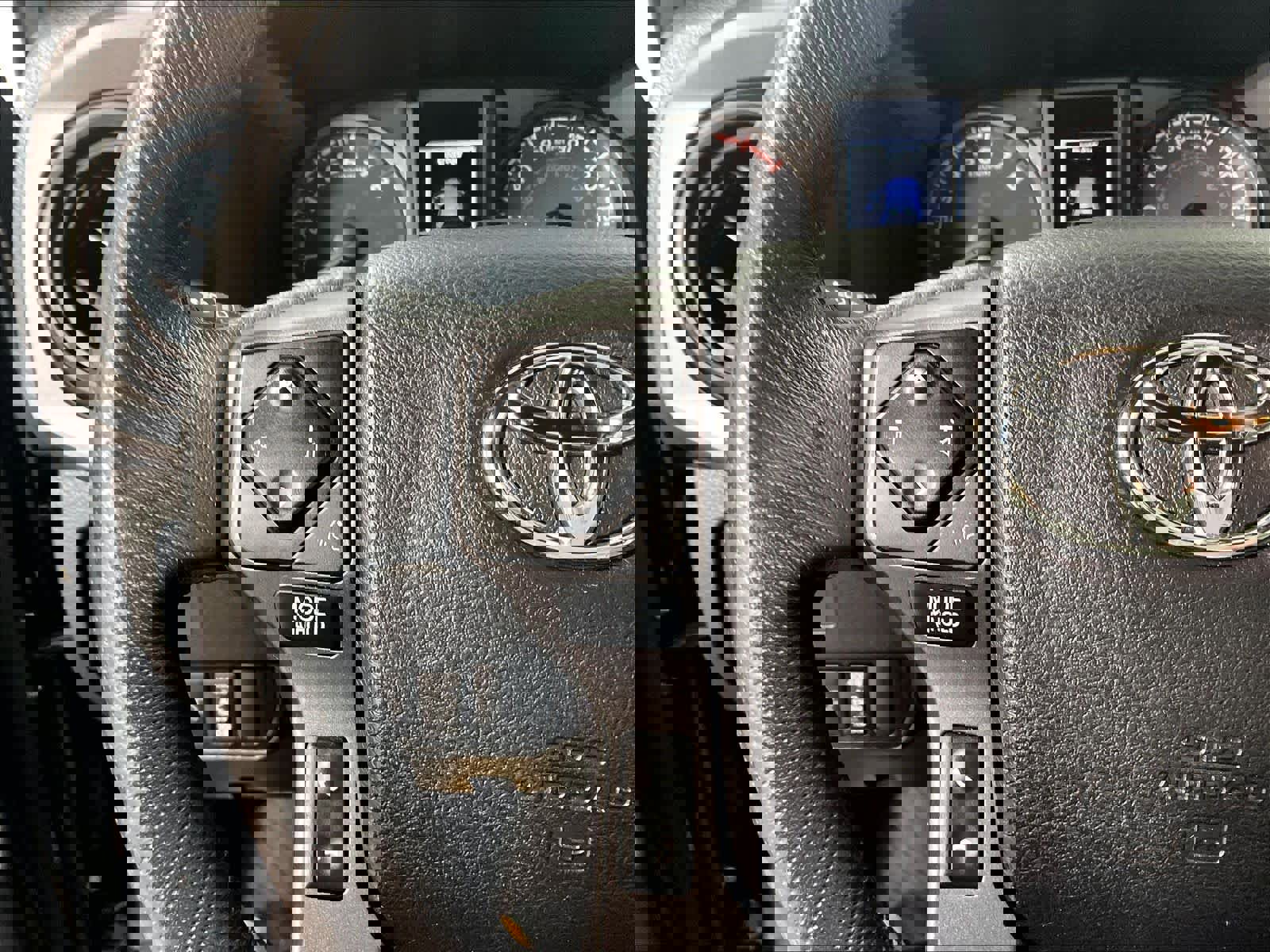 Used 2022 Toyota Tacoma TRD Off-Road image 22