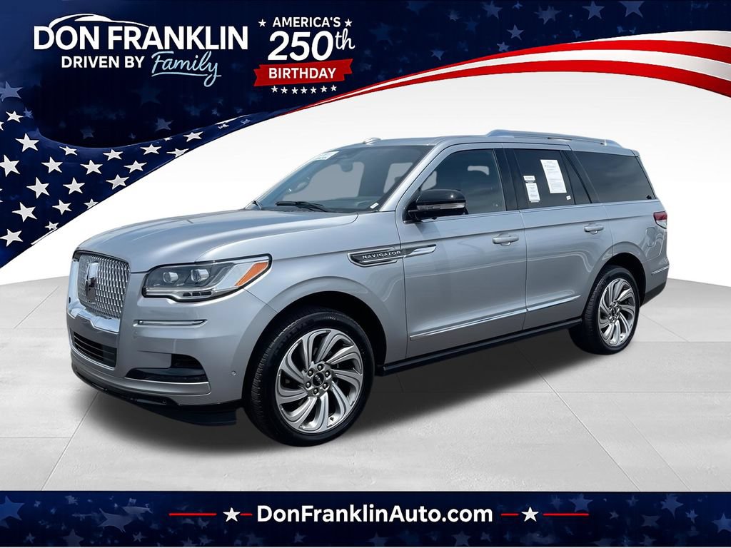 Used 2023 Lincoln Navigator Reserve AWD/4WD image 1