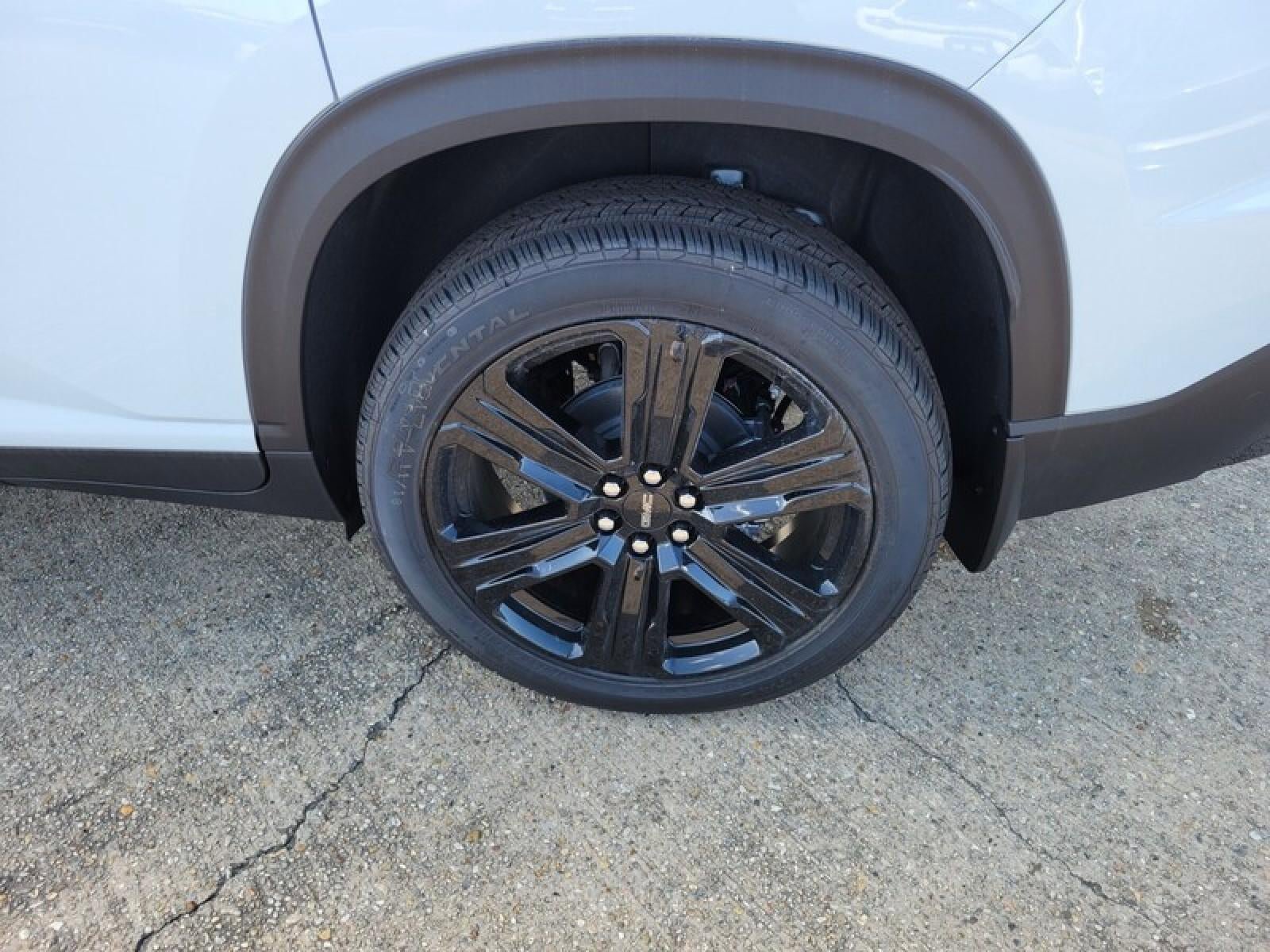 New 2026 GMC Acadia Elevation w/ Black Edition FWD image 9