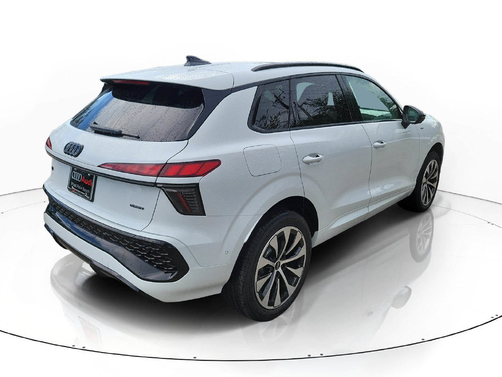 New 2026 Audi Q3 quattro 2.0T AWD/4WD image 4
