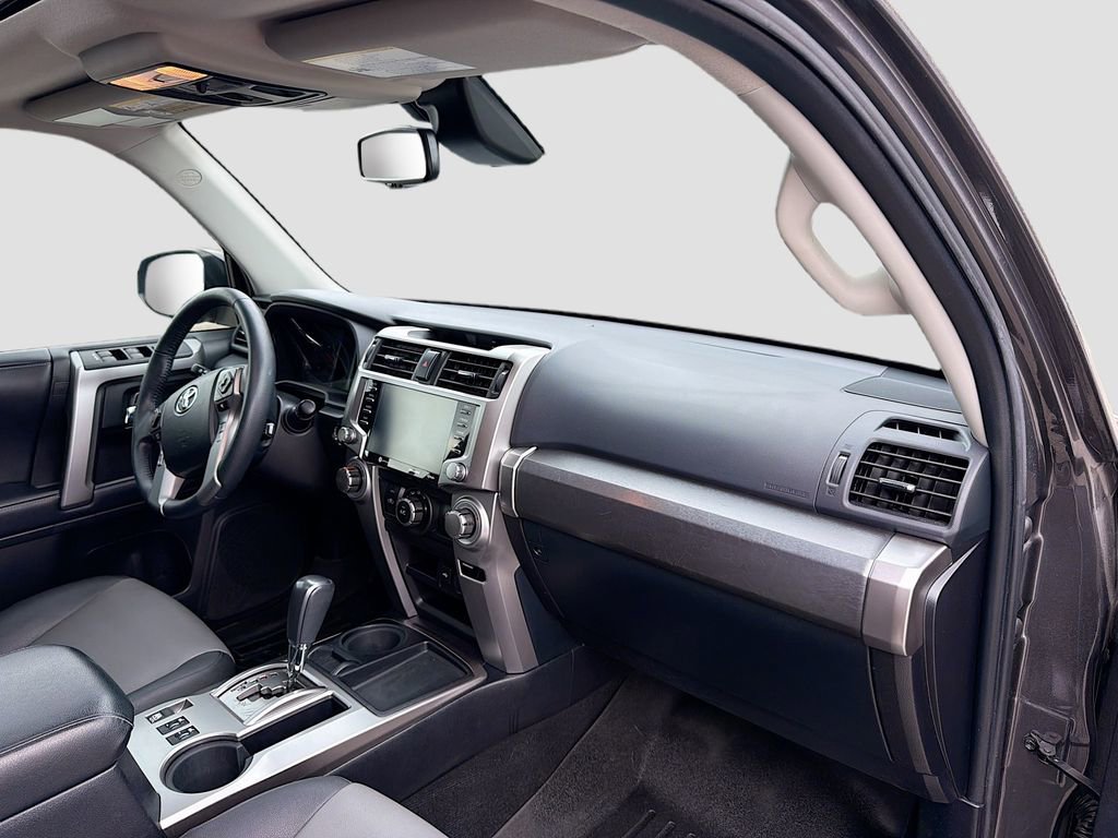 Used 2020 Toyota 4Runner SR5 Premium w/ Moonroof Package image 33