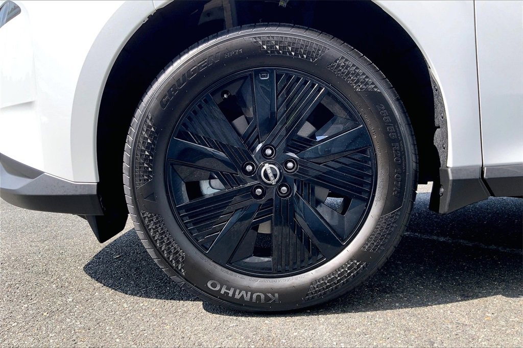 New 2025 Nissan Murano SV image 12