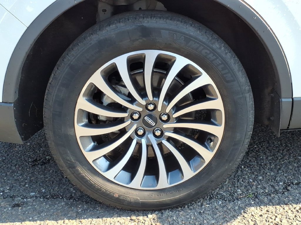 Used 2023 Lincoln Aviator Reserve w/ Equipment Group 201A AWD/4WD image 7
