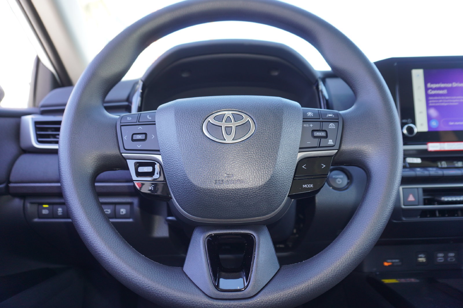 Used 2026 Toyota Camry LE FWD image 18
