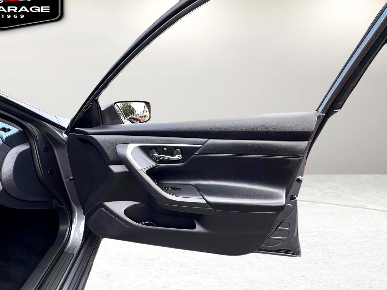 Used 2017 Nissan Altima 2.5 SR image 41