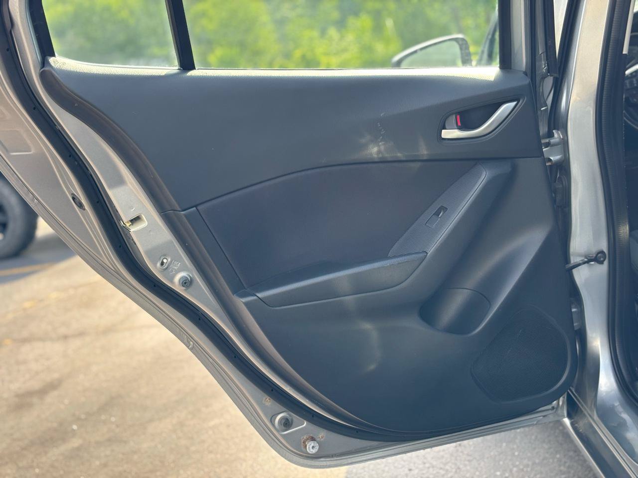 Used 2014 MAZDA MAZDA3 i Touring FWD image 28