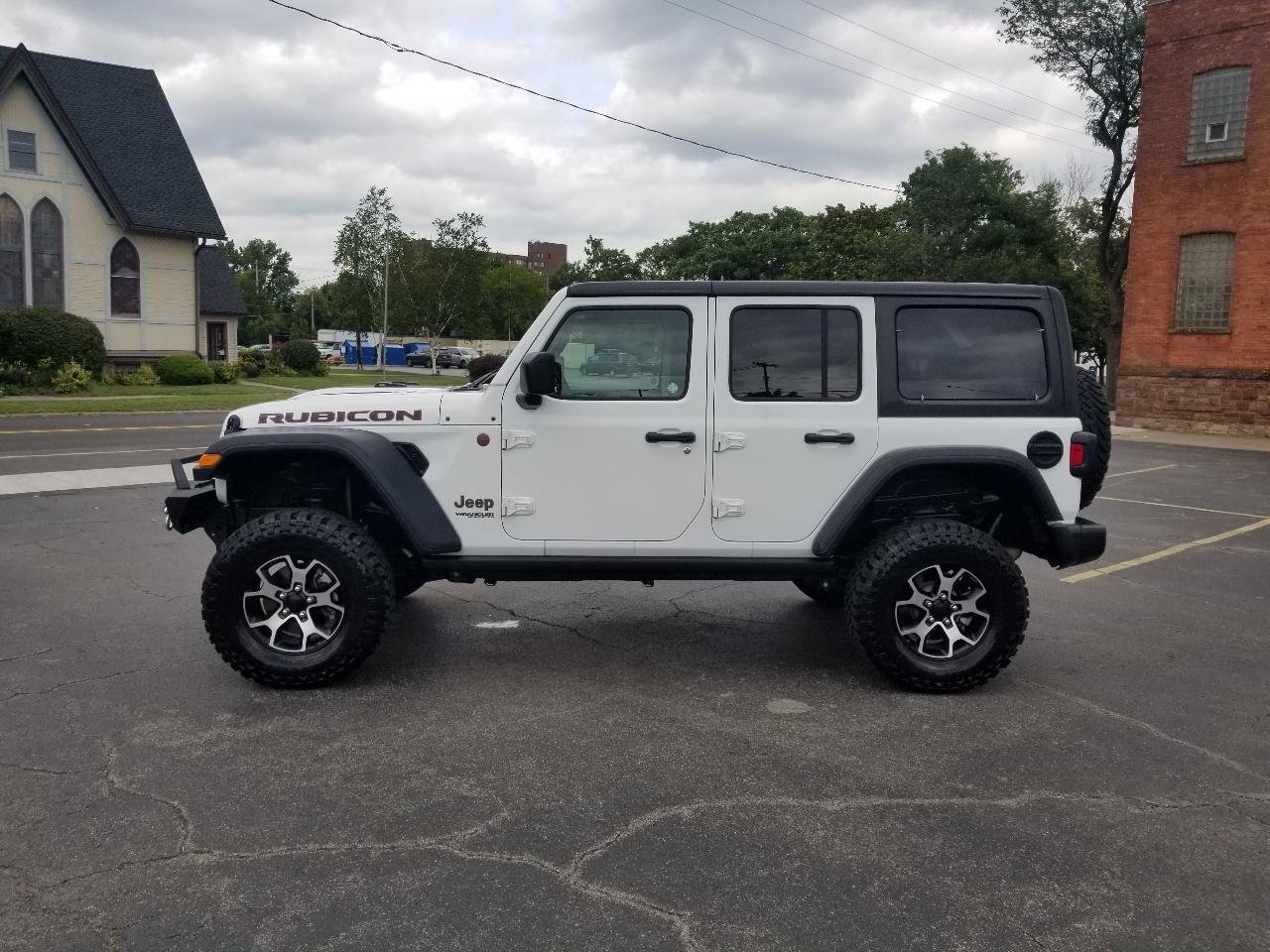 Used 2020 Jeep Wrangler Unlimited Rubicon AWD/4WD image 2