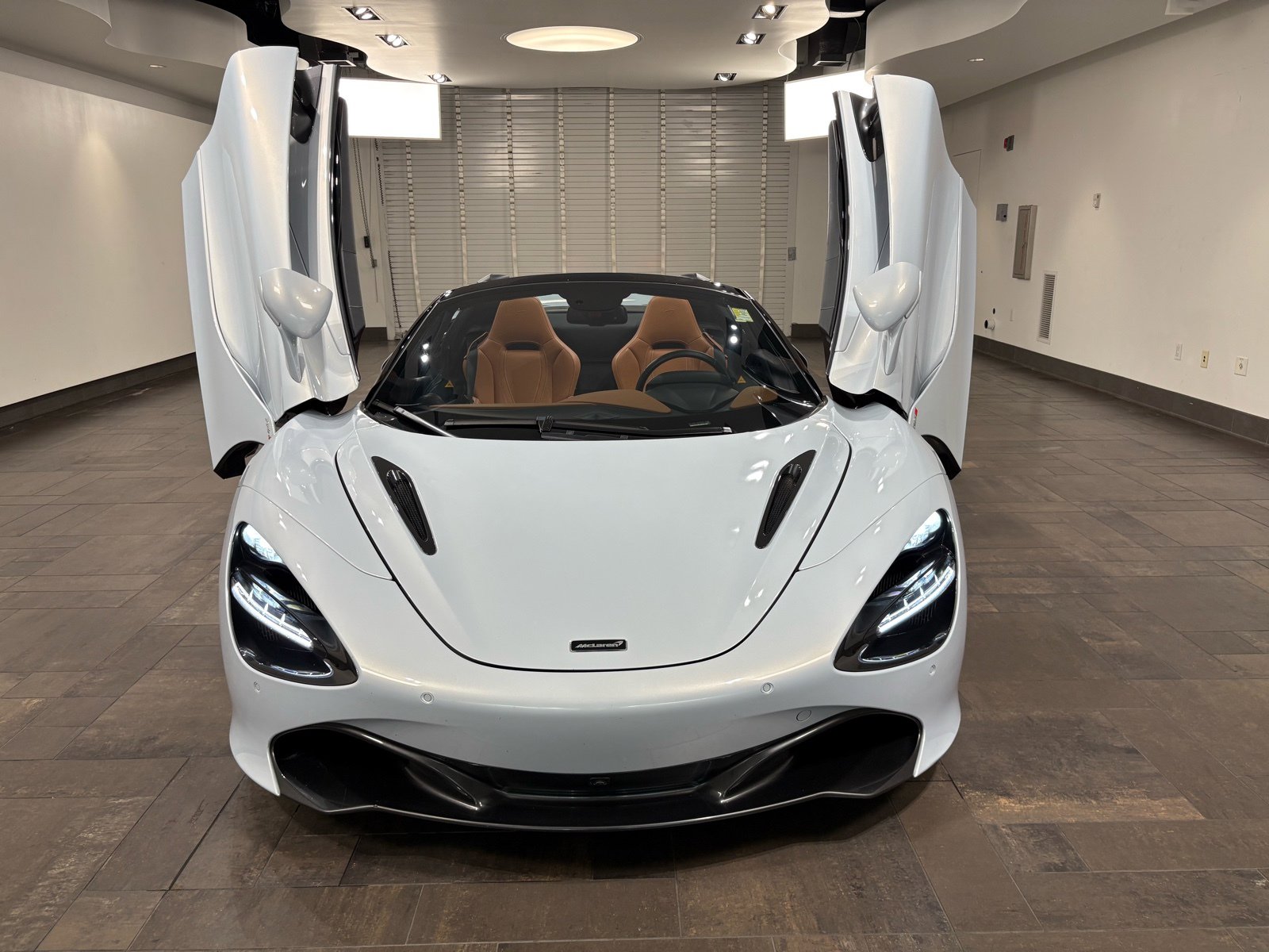 Used 2020 McLaren 720S Luxury image 25