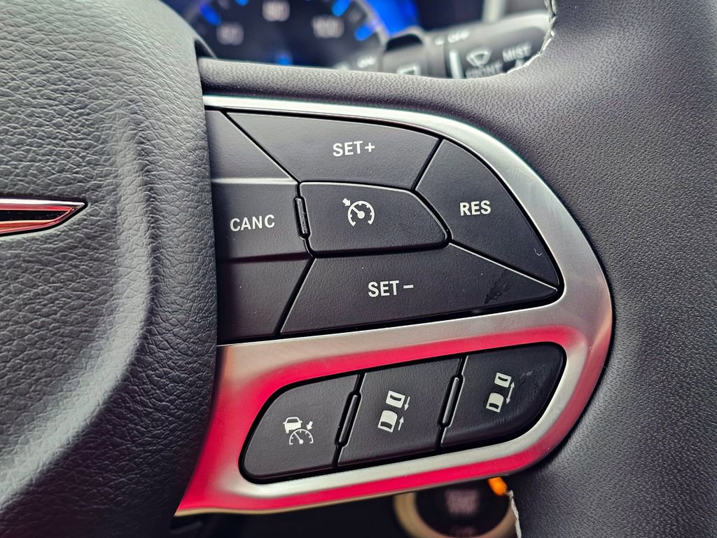 New 2026 Chrysler Pacifica Select image 21