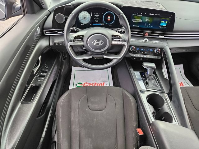 Used 2024 Hyundai Elantra SEL w/ Convenience Package FWD image 18
