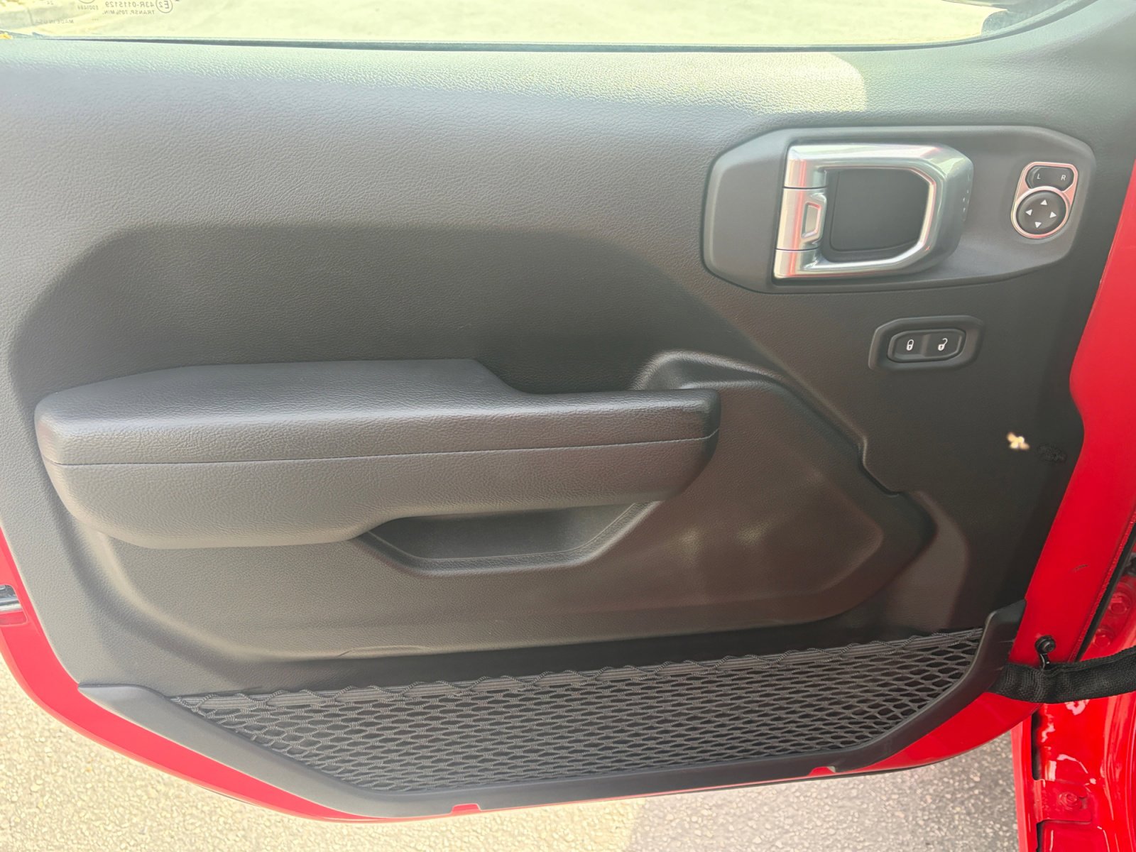 Used 2025 Jeep Gladiator Sport image 14