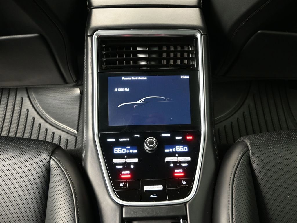Used 2020 Porsche Panamera GTS image 12