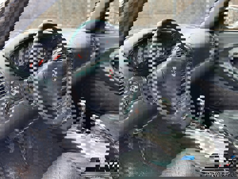 Used 2001 Porsche 911 Carrera 4 image 15