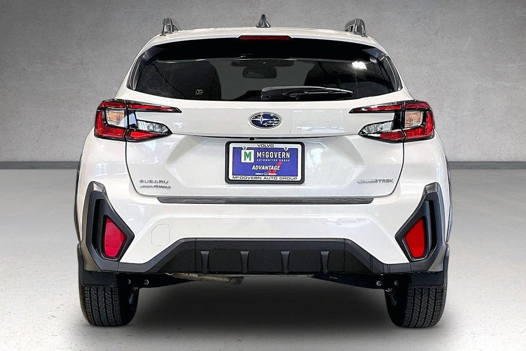 Used 2024 Subaru Crosstrek 2.0i Premium AWD/4WD image 6