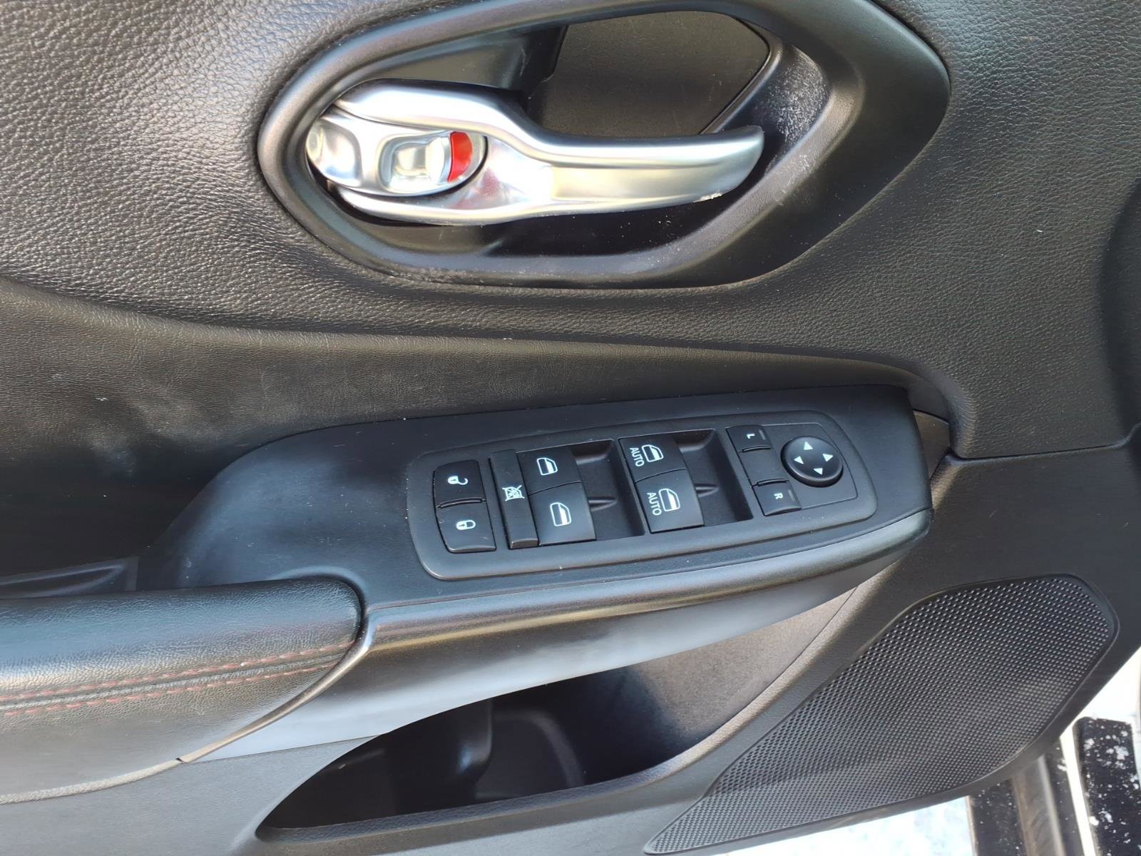 Used 2022 Jeep Cherokee Trailhawk w/ Trailer Tow Group image 12