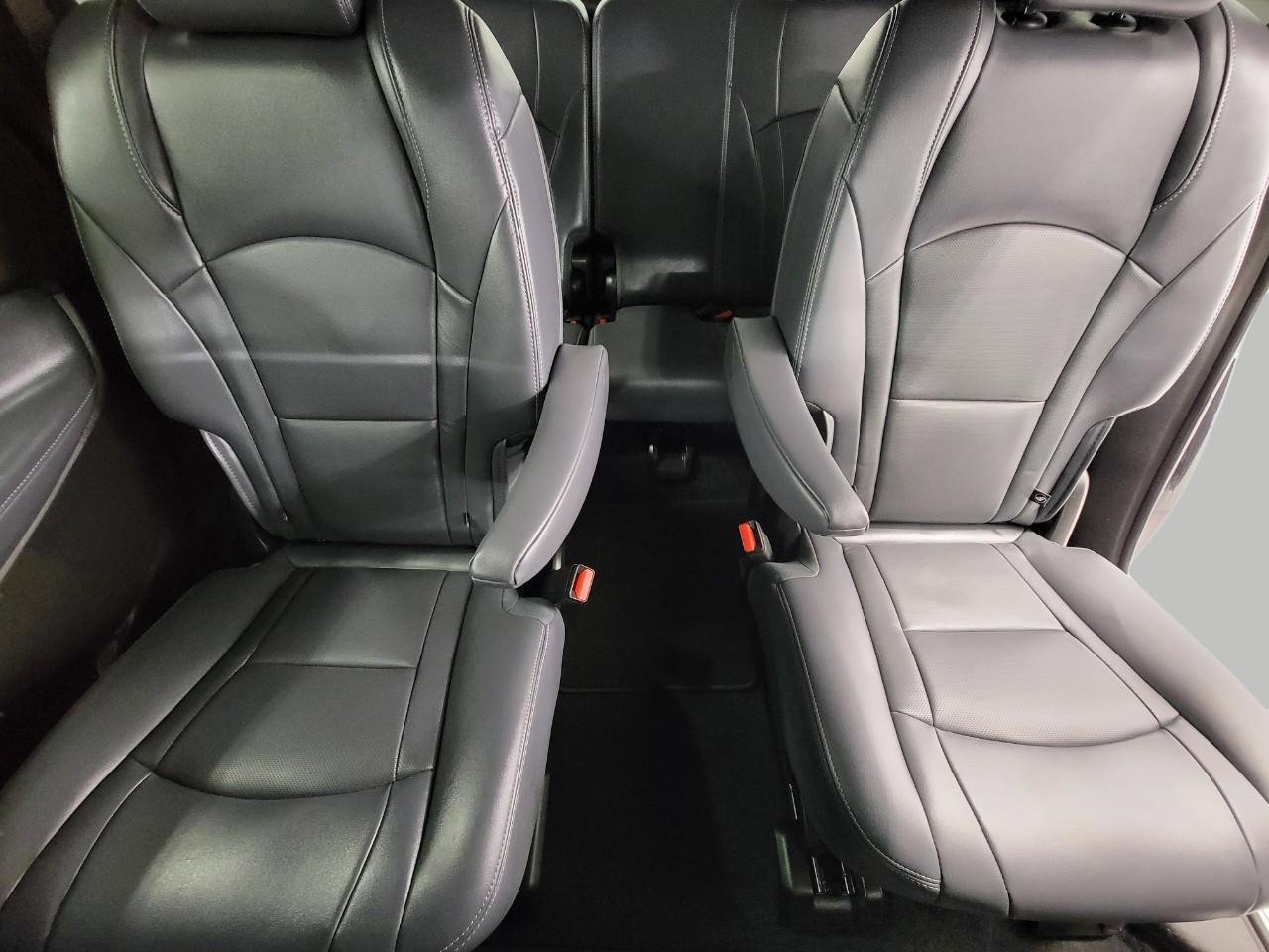 Used 2024 Buick Enclave Premium image 24