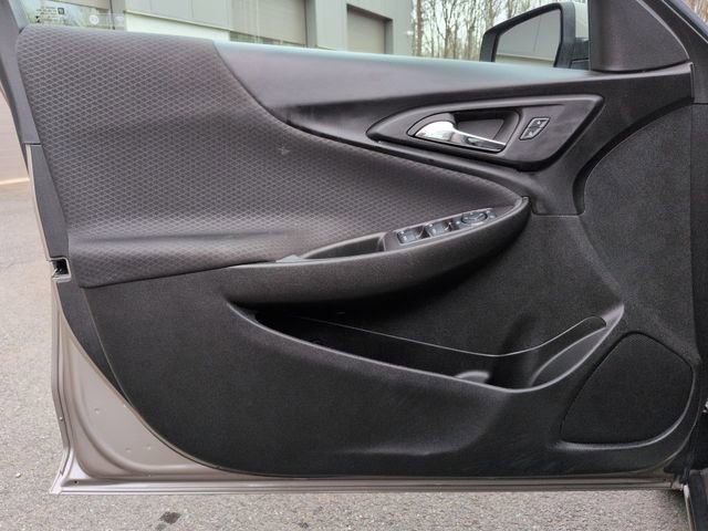 Used 2023 Chevrolet Malibu RS image 21