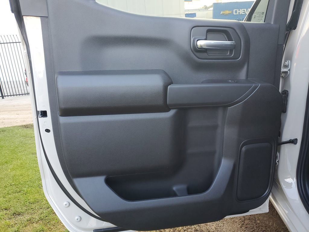 New 2026 Chevrolet Silverado 1500 Custom Trail Boss w/ Dark Appearance Package image 15