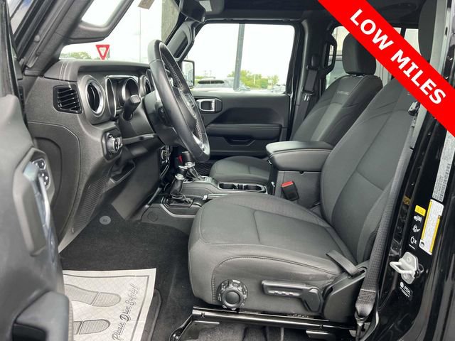 Used 2021 Jeep Gladiator Overland w/ Cold Weather Group image 12