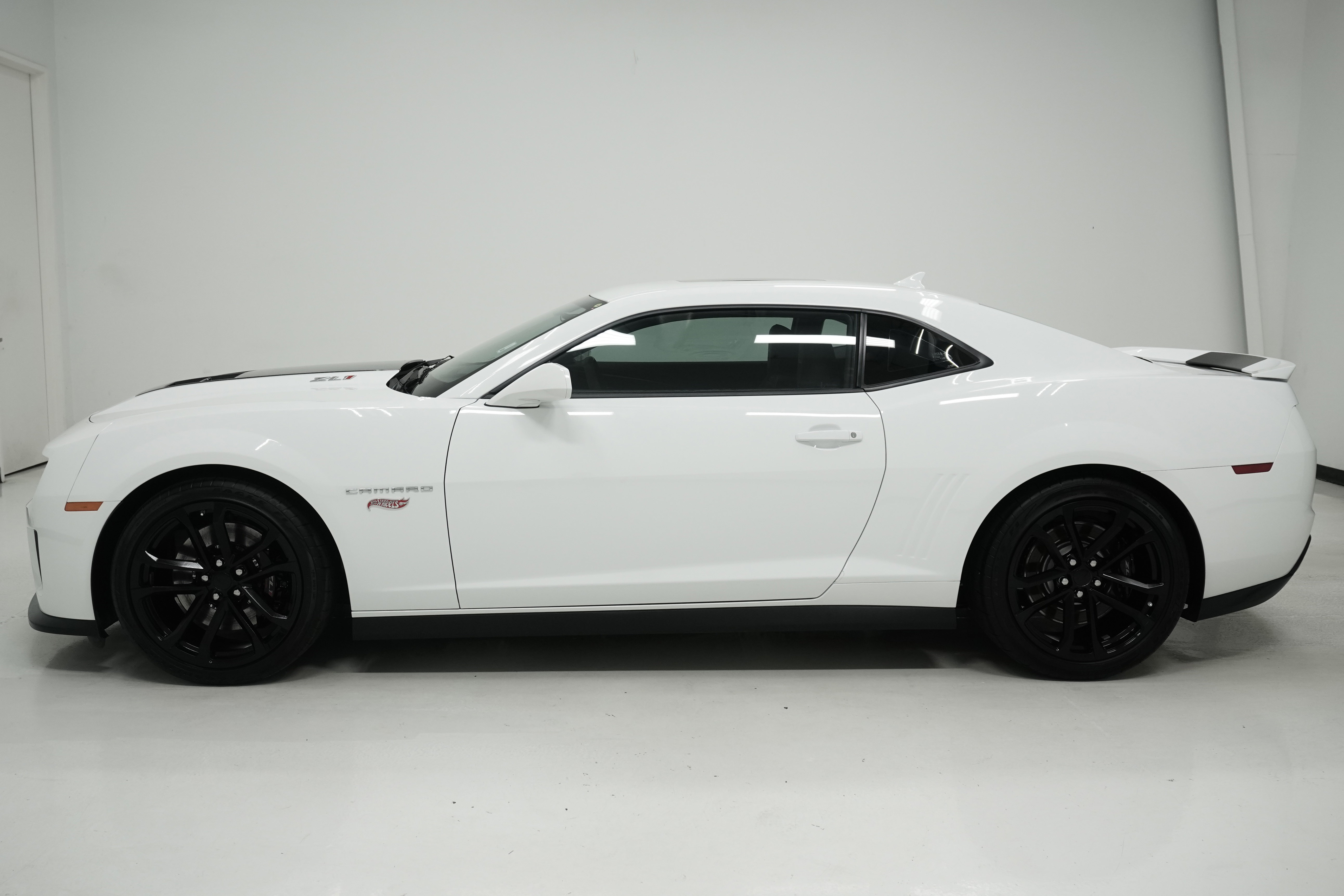 Used 2013 Chevrolet Camaro ZL1 image 7