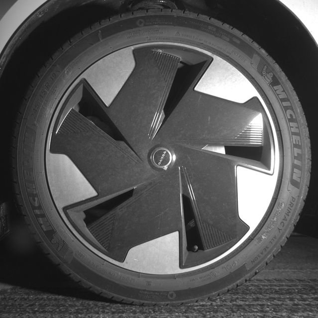 Certified 2025 Volvo EX30 Plus image 36