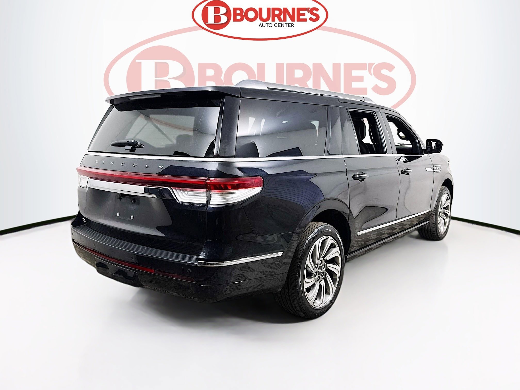 Used 2023 Lincoln Navigator L Reserve AWD/4WD image 13