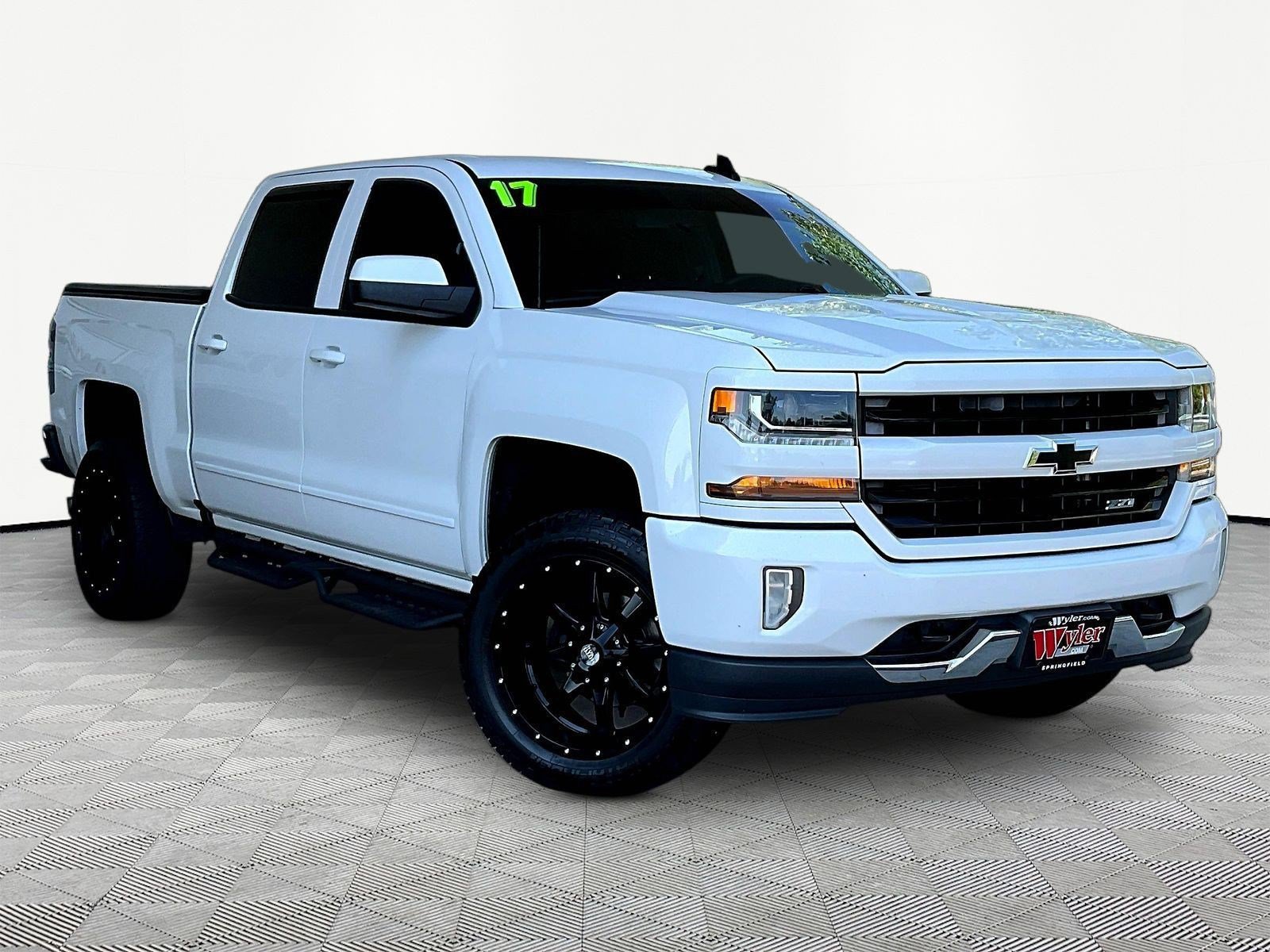 Used 2017 Chevrolet Silverado 1500 LT w/ All Star Edition AWD/4WD image 3