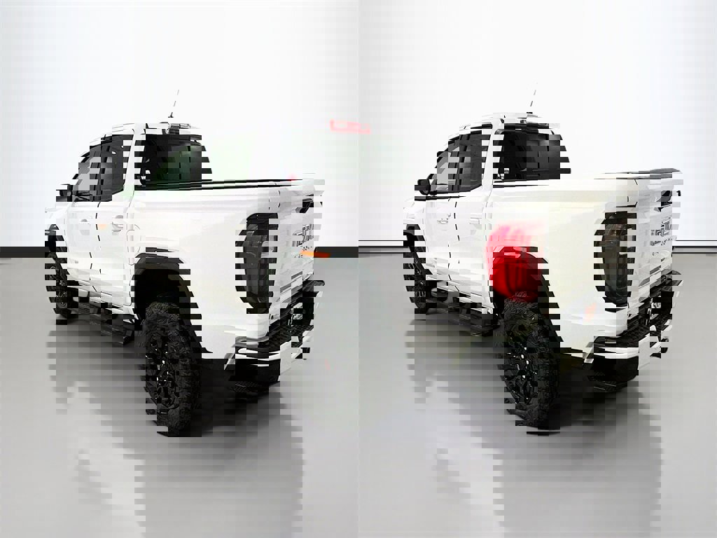 New 2026 GMC Canyon Elevation w/ Convenience Package image 5