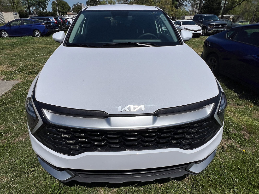 Used 2025 Kia Sportage LX FWD image 8