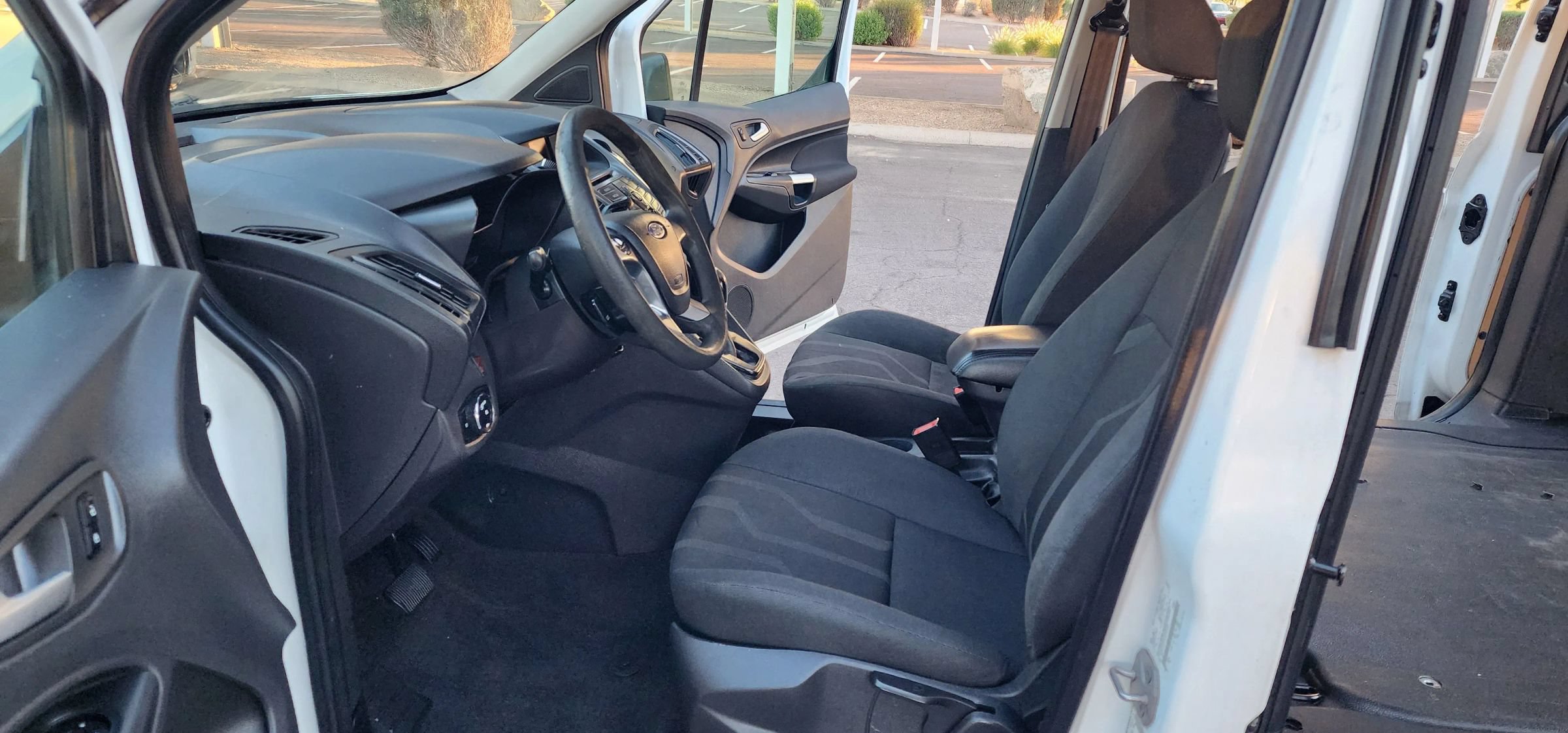 Used 2015 Ford Transit Connect XLT FWD image 18