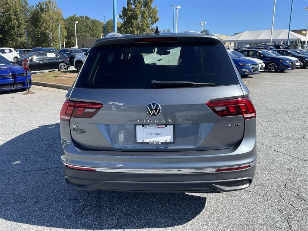 Certified 2022 Volkswagen Tiguan SE image 4