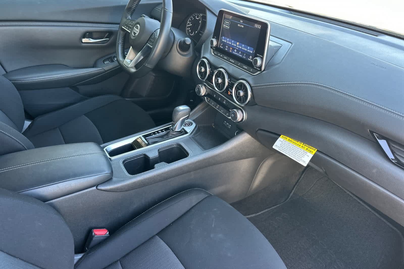 Used 2022 Nissan Sentra SV FWD image 17