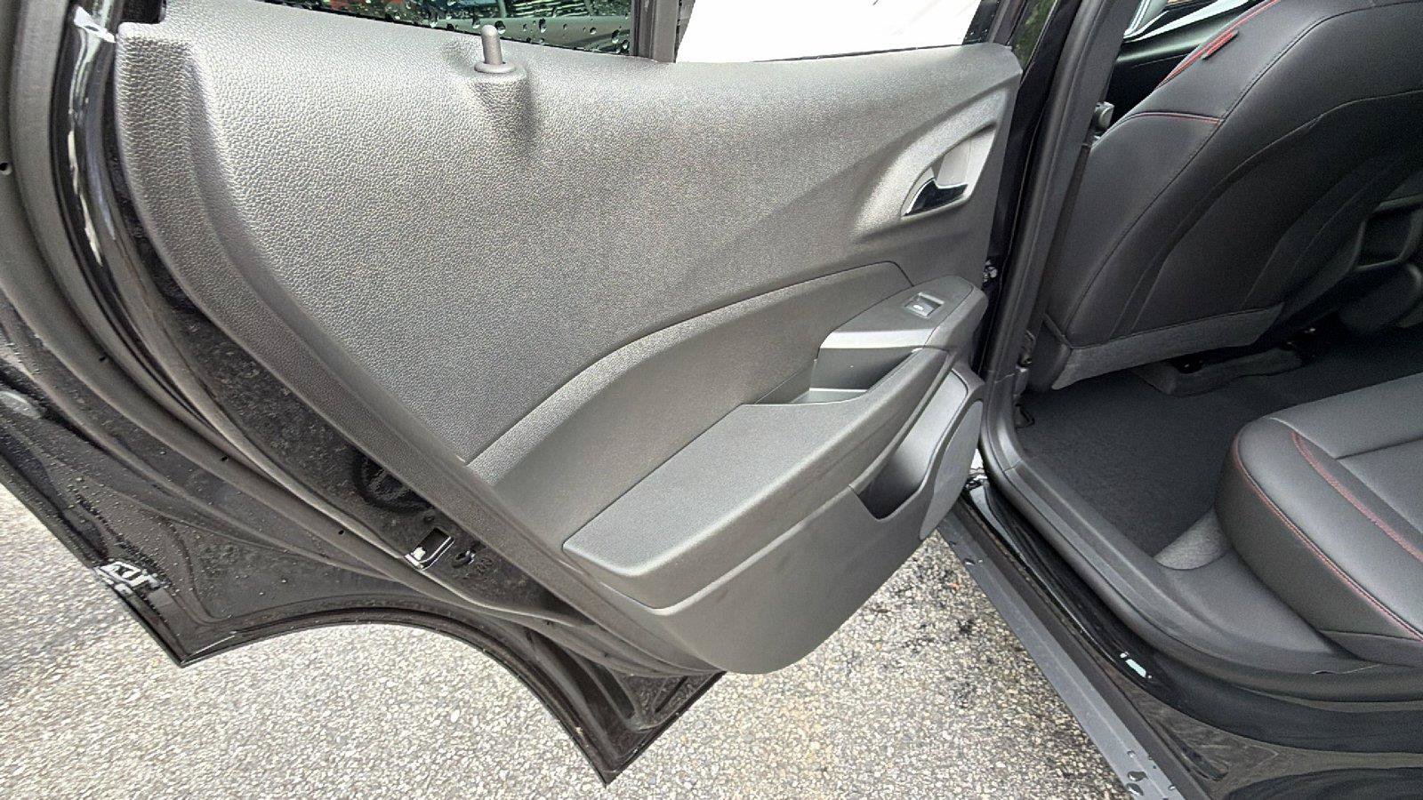 New 2026 Chevrolet Trax RS w/ Driver Confidence Package FWD image 17
