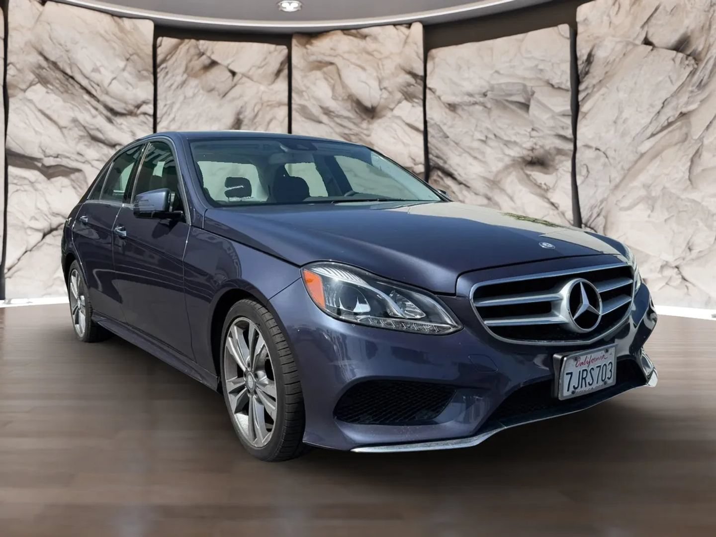 Used 2015 Mercedes-Benz E 350 Sedan image 3