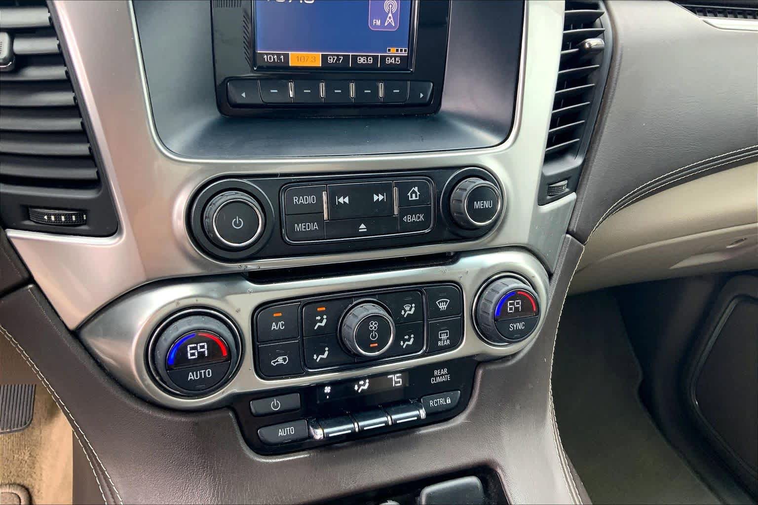 Used 2015 Chevrolet Tahoe LS RWD image 33