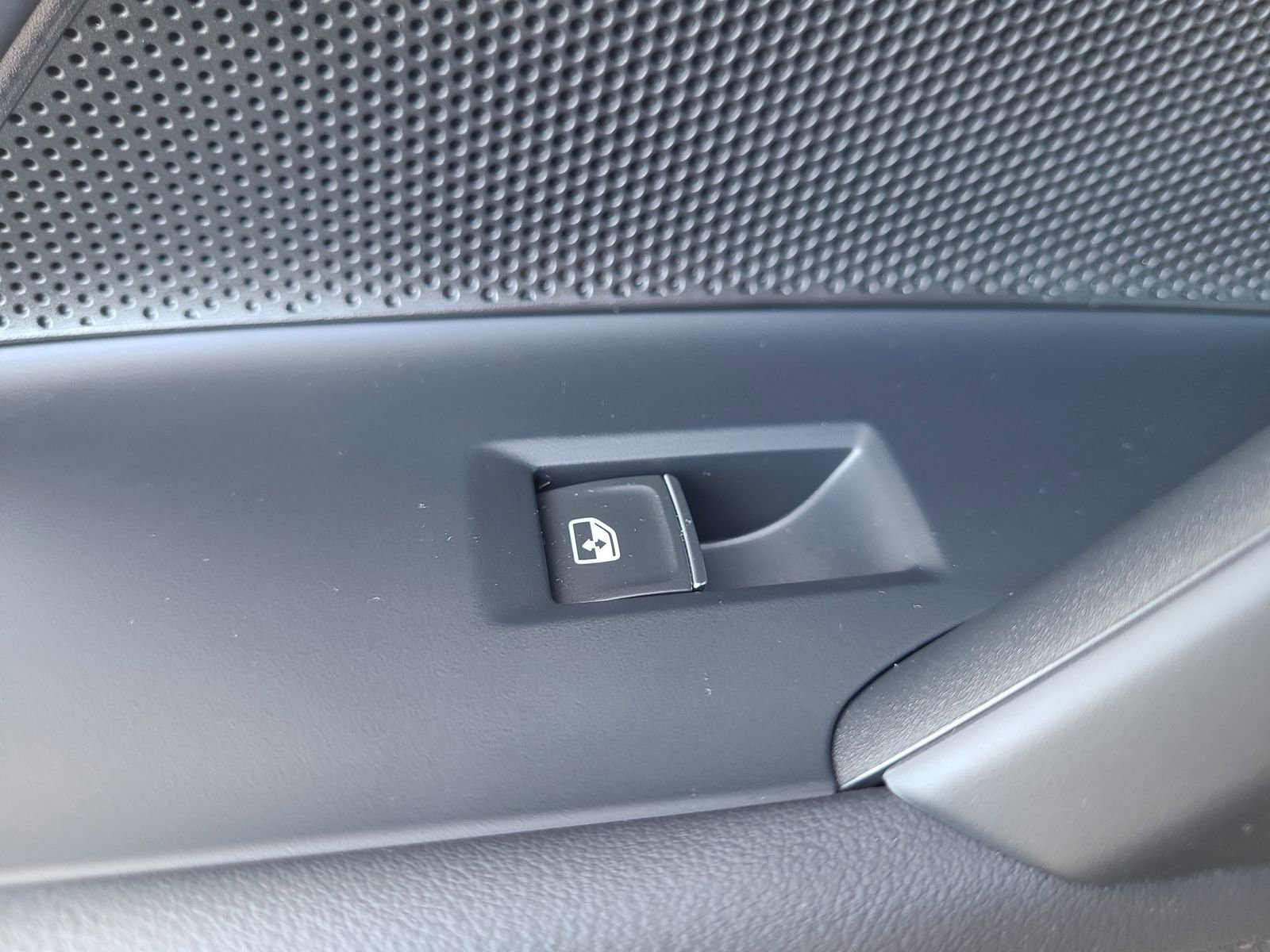 Used 2025 Audi Q5 Premium Plus w/ Premium Plus image 17