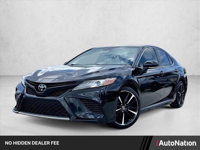 Used 2019 Toyota Camry XSE FWD image 1