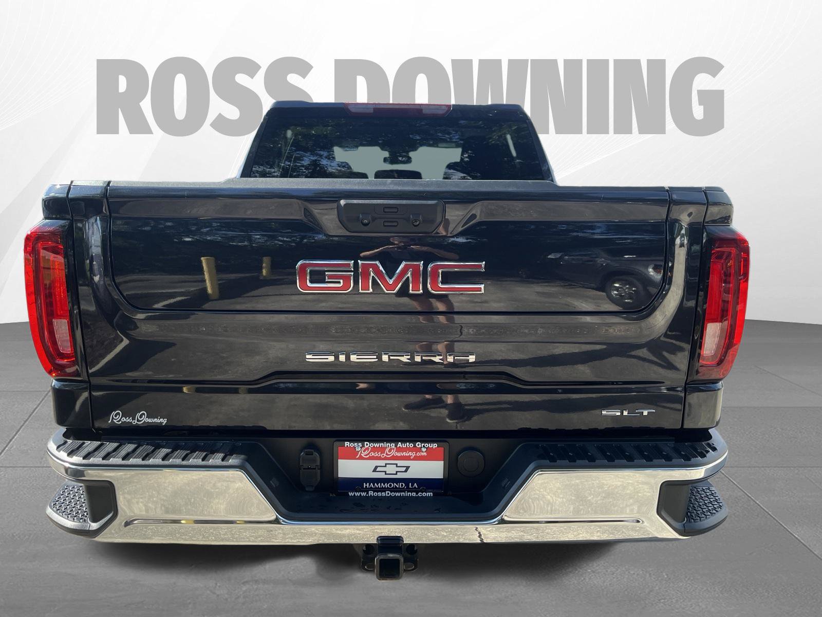Used 2025 GMC Sierra 1500 SLT AWD/4WD image 5
