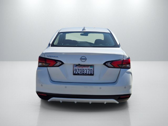 Used 2025 Nissan Versa SV FWD image 5