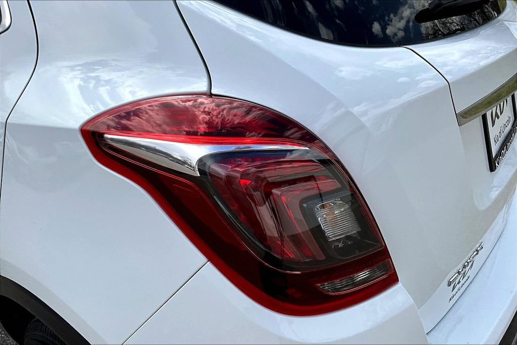 Used 2018 Buick Encore Preferred image 20
