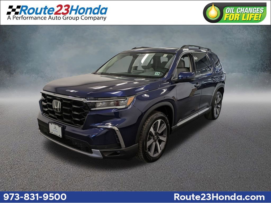 Certified 2023 Honda Pilot Touring image 1