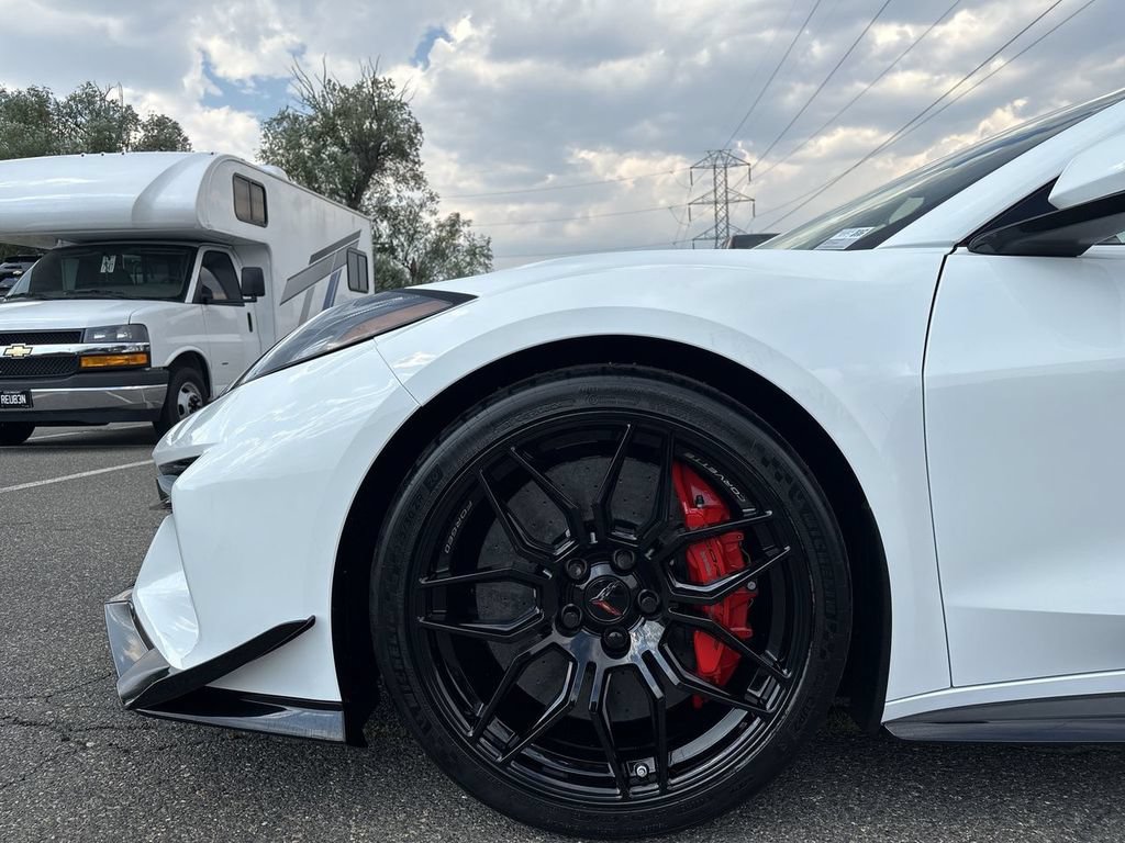 New 2027 Chevrolet Corvette Z06 w/ Z07 Performance Package RWD image 32