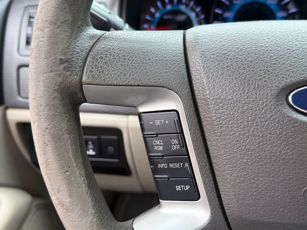 Used 2012 Ford Fusion SE FWD image 19