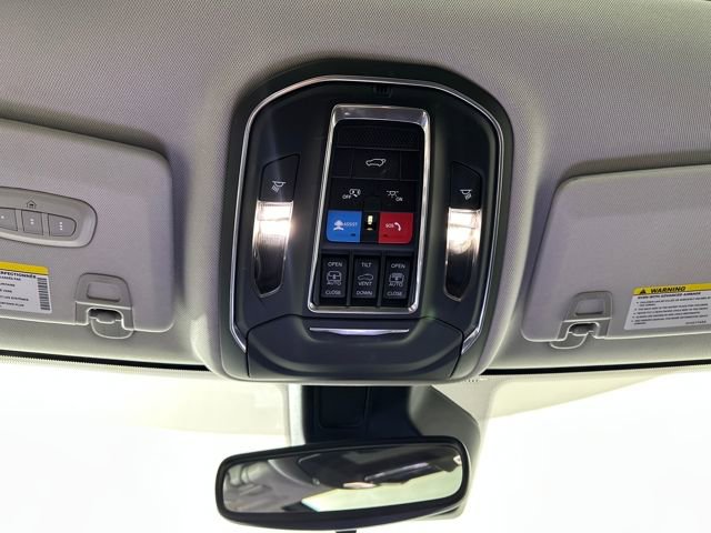 Used 2023 Jeep Grand Cherokee 4WD 4xe image 24