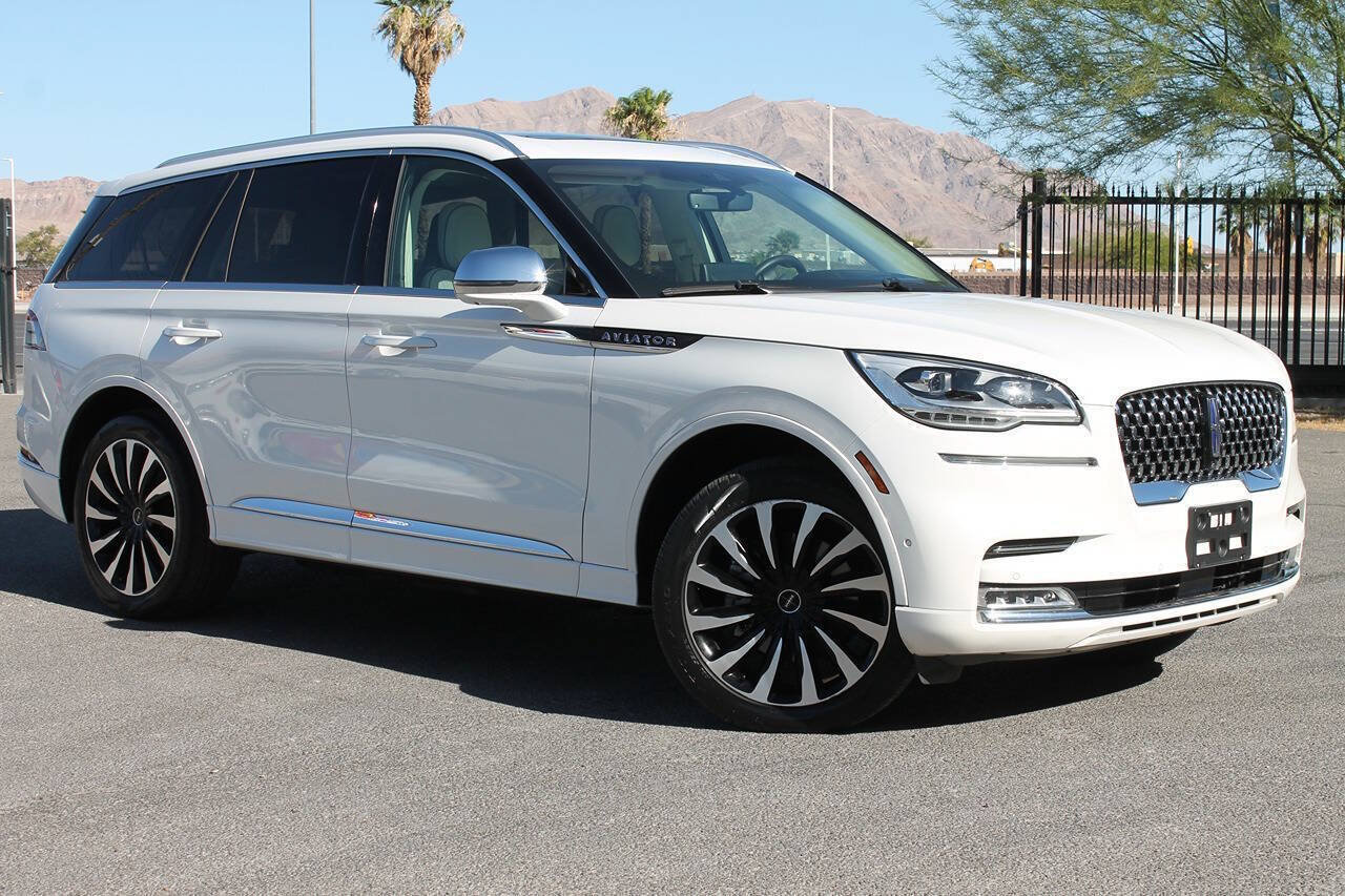 Used 2020 Lincoln Aviator Black Label Grand Touring w/ Class IV Trailer Tow Package AWD/4WD image 2