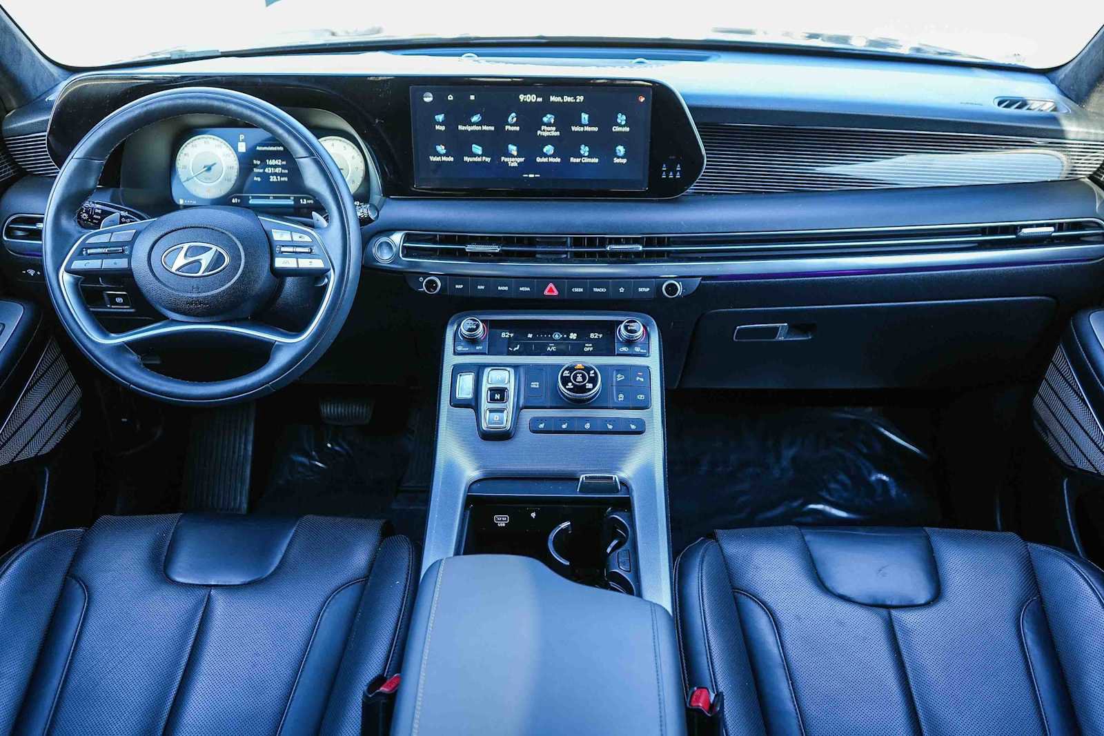 Used 2025 Hyundai Palisade Calligraphy image 12