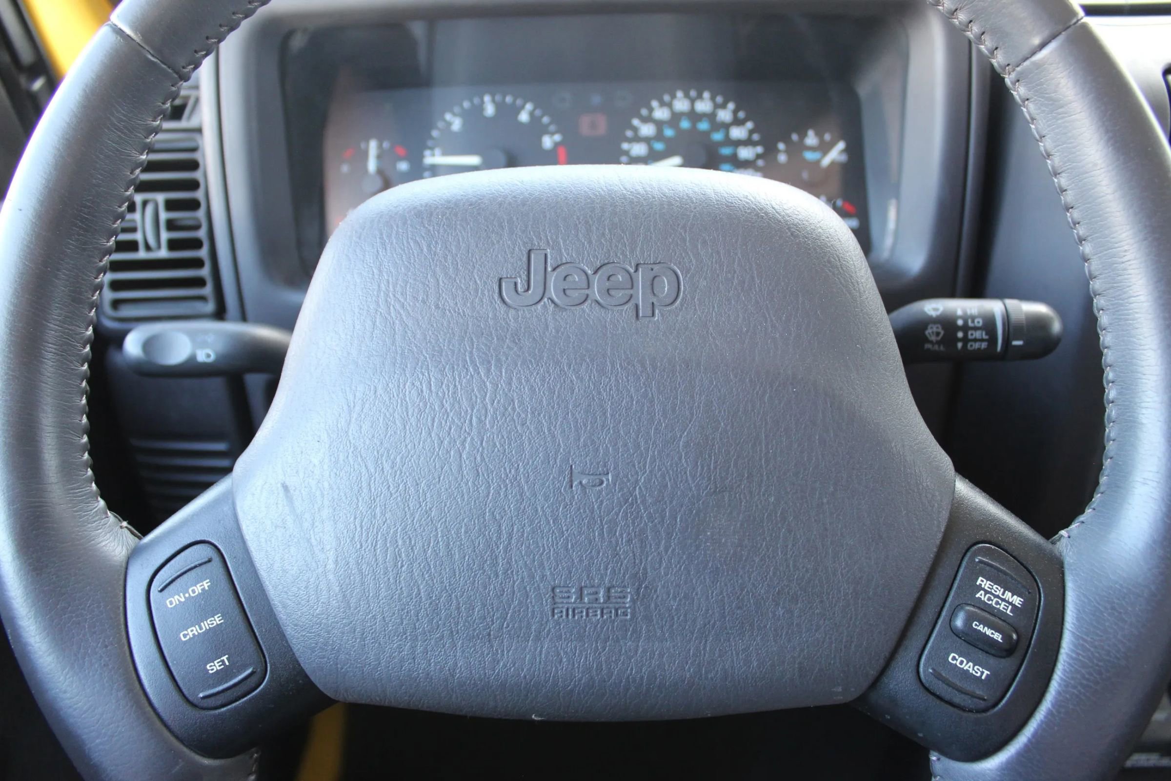 Used 2000 Jeep Wrangler Sport image 14